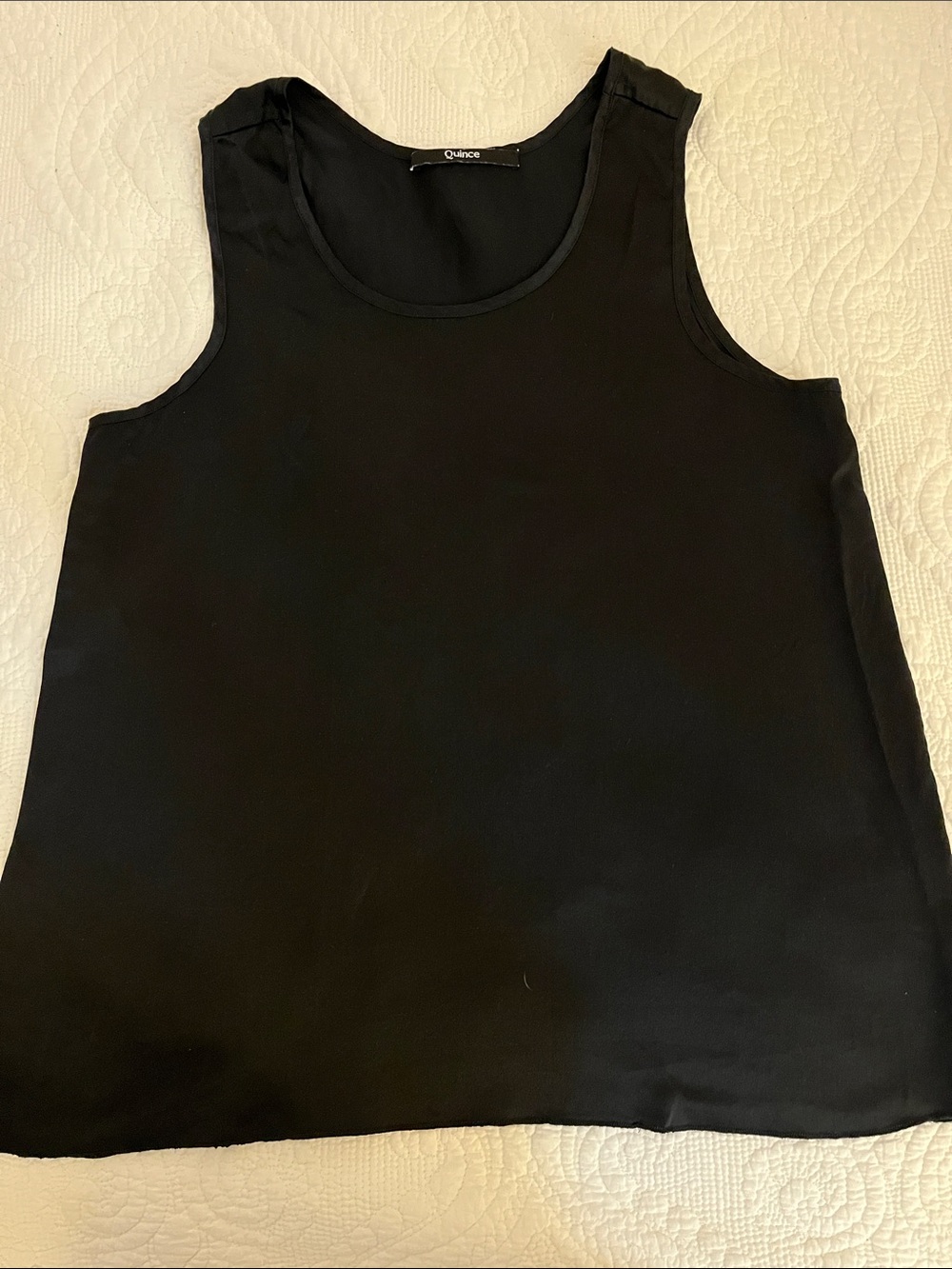 Quince 100% Silk Black Classic Scoop Tank S